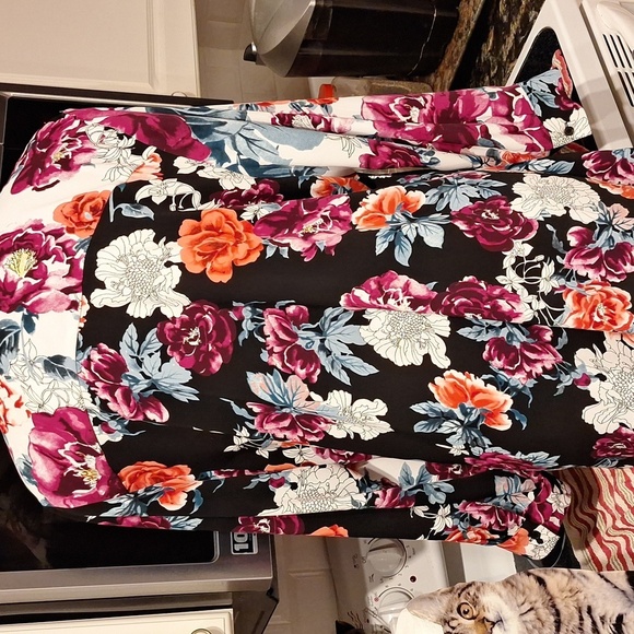 o Womens Floral Button Long Sleeve Stretch Plus Size Blouse 16/18P - Picture 2 of 3